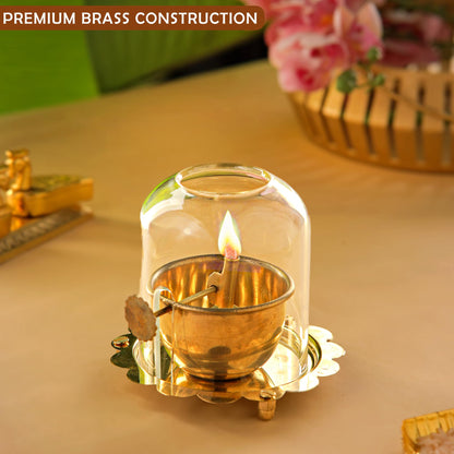 Kuber Industries Brass Akhand Jyoti Diya Oil Lamp with Adjustable Bati Knob | Lifting Screw Wick Holder & Borosilicate Glass Cover | Large Size, 150 ml Oil Capacity, Stay Lit for 48 Hours | Golden