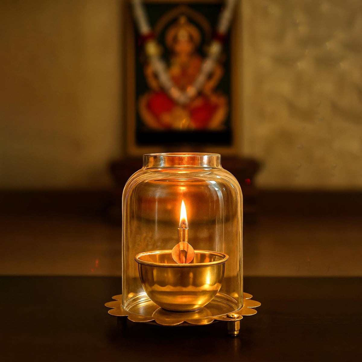Kuber Industries Brass Akhand Jyoti Diya Oil Lamp with Adjustable Bati Knob | Lifting Screw Wick Holder & Borosilicate Glass Cover | Large Size, 150 ml Oil Capacity, Stay Lit for 48 Hours | Golden